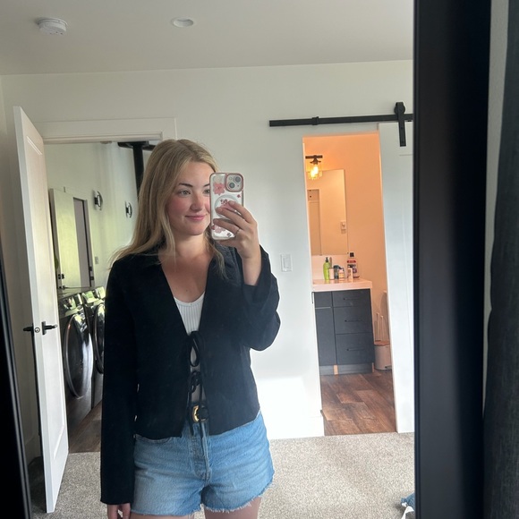 Meet your Posher, Brianna - Picture 5 of 7